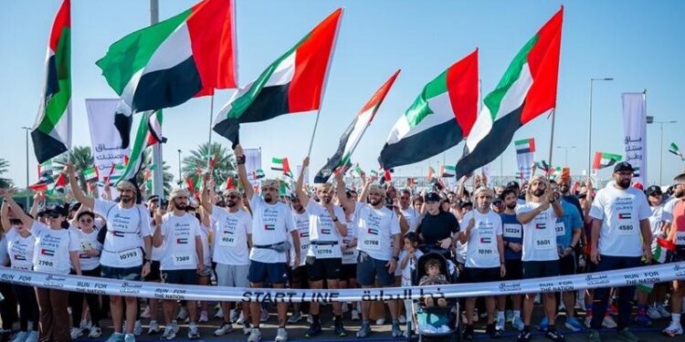 25 ألف مشارك يجسدون قيم الوحدة والانتماء في فعالية “سباق حصنتك يا وطن” ضمن سباق زايد الخيري في أبوظبي