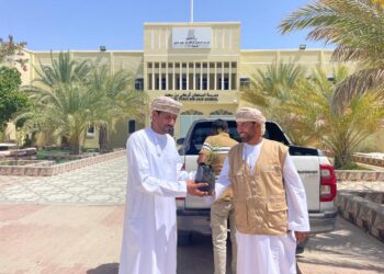 محمية جبل قهوان تعزز الغطاء النباتي بتوزيع النباتات البرية