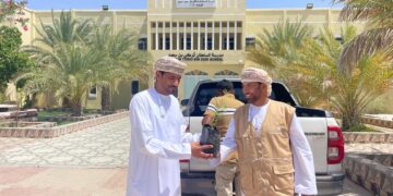 محمية جبل قهوان تعزز الغطاء النباتي بتوزيع النباتات البرية