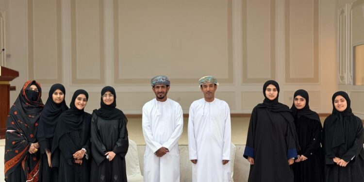 شراكة توعوية تعزز المعرفة بالنباتات المحلية: “الحرمل” محور برنامج بيئي بجنوب الشرقية