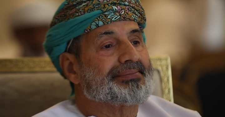 ‏خليل الخروصي يغادر وعلى غرة الوجه وضوء الفجر