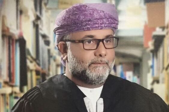 المواطن باحث والغريب يعمل.. إلى متى الانتظار؟!