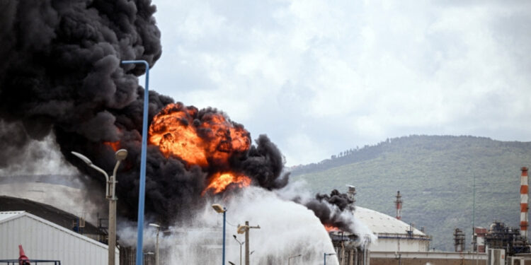 أمريكا وإيران تتوصلان لتوقف إطلاق النار لمدة أسبوعين