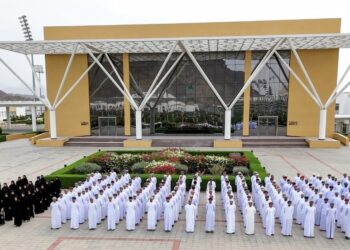 الشرطة تستقبل دفعة جديدة من المواطنين والمواطنات