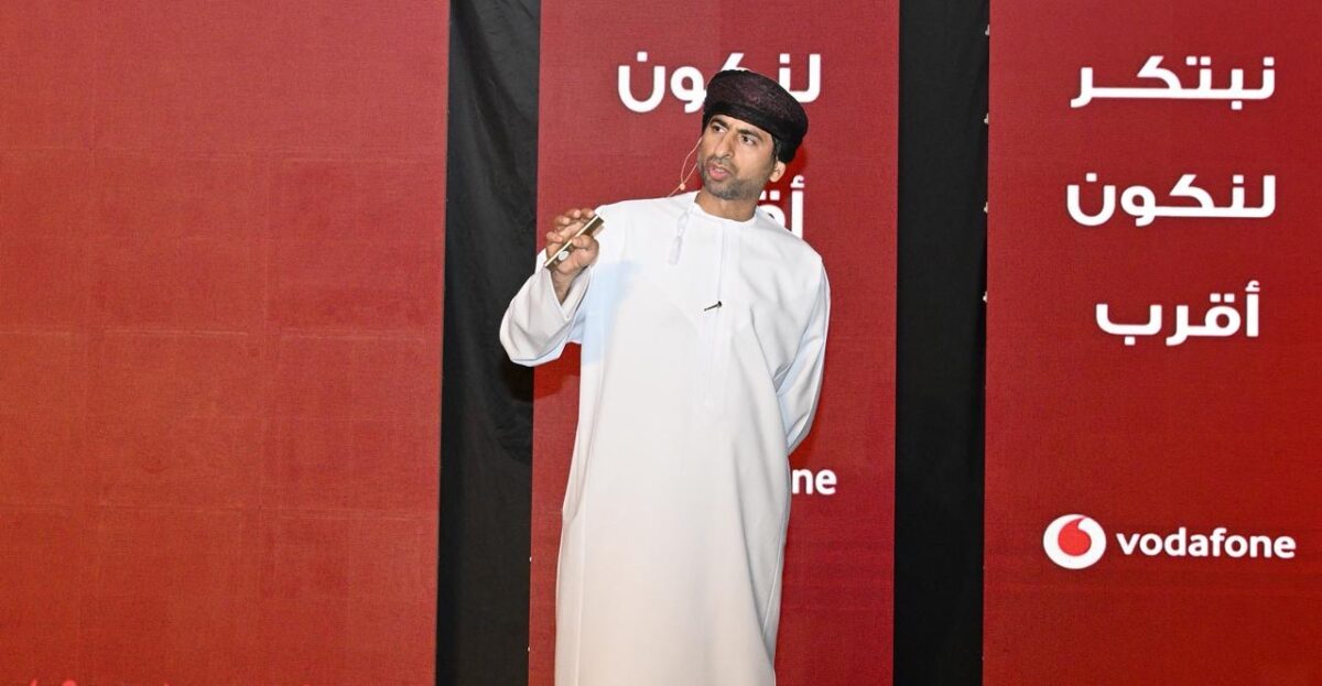 فودافون عُمان تحتفي بـ4 أعوام بحصة 17% ونمو في المشتركين 3 c53d2df4 2f24 4eb7 8527 827deb6c3012