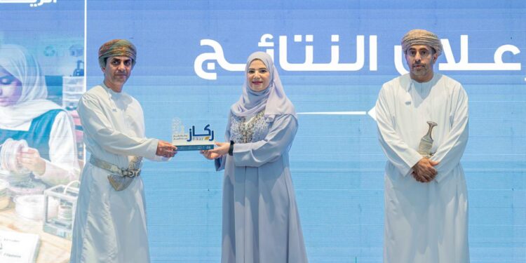 بنك مسقط شريك النجاح في ترسيخ ثقافة ريادة الأعمال بين الشباب عبر جائزة “ركاز”