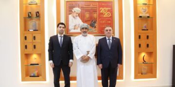 الرئيس التنفيذي للمركز الوطني للإحصاء والمعلومات يبحث تعزيز التعاون الإحصائي مع سفير أذربيجان