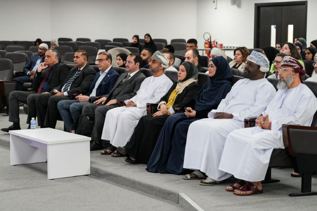 جامعة مسقط تسجل نموًا بحثيًا بنسبة 190% وتحتفل بــ “يوم البحث العلمي والابتكار” 2 6aad3e86 3a85 4cd8 9800 8495fb642992