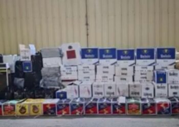 ضبط كميات كبيرة من السجائر ومشتقات التبغ بولاية السيب