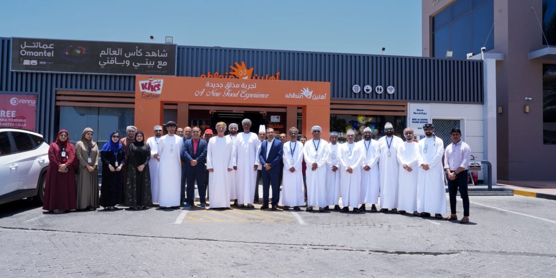 شركة النفط العُمانية للتسويق و كيتشنوميكس تطلقان جو كيكس إكسبريس في أهلين برج الصحوة 1 شركة النفط العُمانية للتسويق و كيتشنوميكس تطلقان جو كيكس إكسبريس في أهلين برج الصحوة