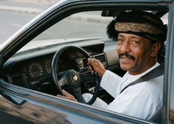المرحوم خميس الحوسني.. صاحب الشخصية الفكاهية والمرحة